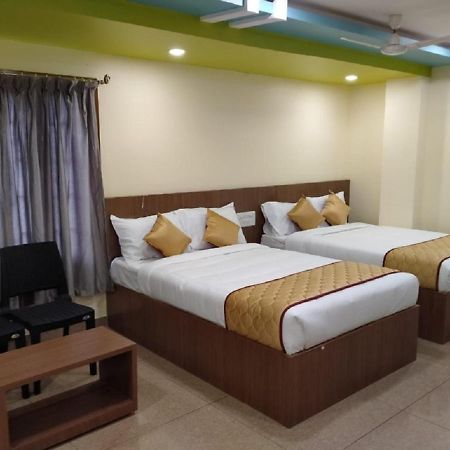 Sau Residency Hotel กาญจีปุรัม ภายนอก รูปภาพ