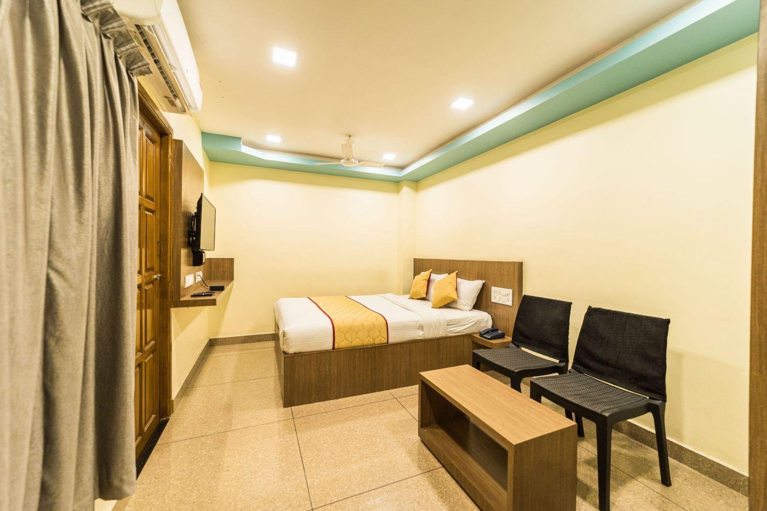 Sau Residency Hotel กาญจีปุรัม ภายนอก รูปภาพ