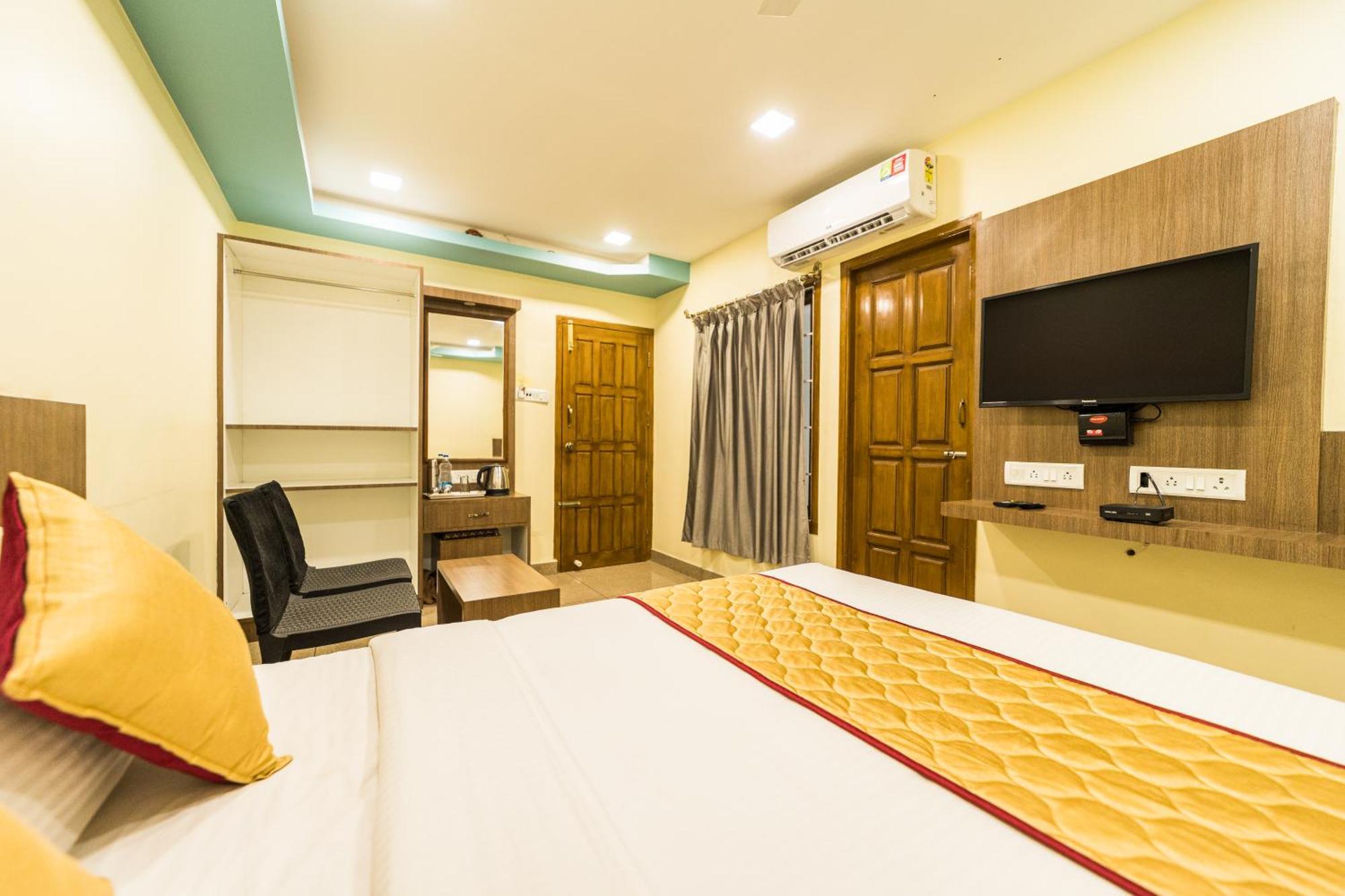 Sau Residency Hotel กาญจีปุรัม ภายนอก รูปภาพ